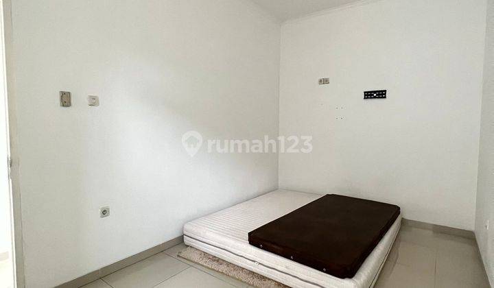 Rumah 2 Lantai SHM Front Green Area In Sentul City, Bogor