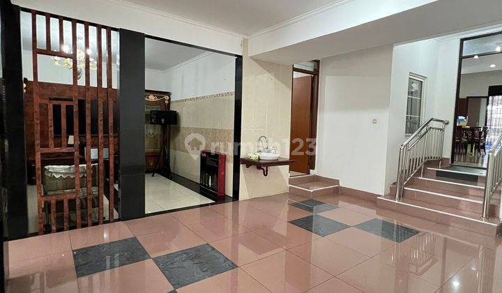 Rumah 2 Lantai SHM Front Green Area In Sentul City, Bogor