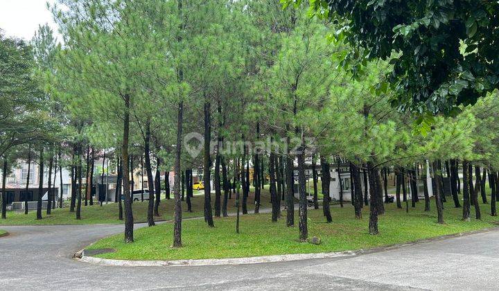 Rumah 2 Lantai SHM Front Green Area In Sentul City, Bogor