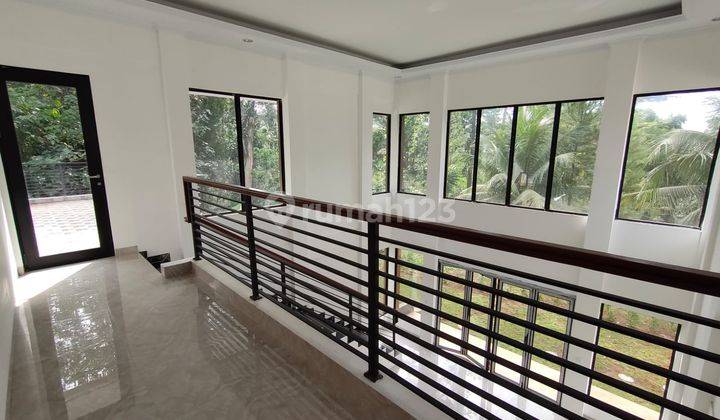 Rumah Cantik, Homey, Posisi Hook, Halaman Luas Dikelilingi Green Area, Di Sentul City, Bogor 2