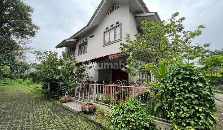 Rumah Cantik Type Modern Lingkungan Asri di Sentul City 2