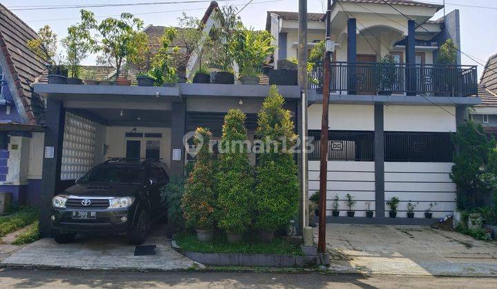 Rumah 2 Lantai Semi Furnished, Indoor Private Pool di Sentul City 2