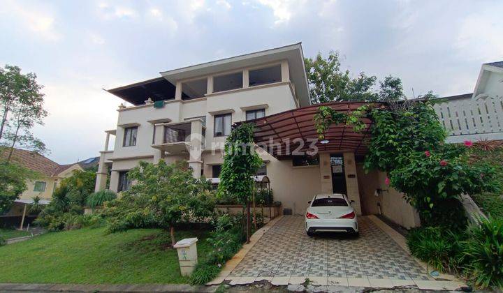 Rumah Posisi Hook, 3 Lantai View Pegunungan SHM Di Sentul City 1