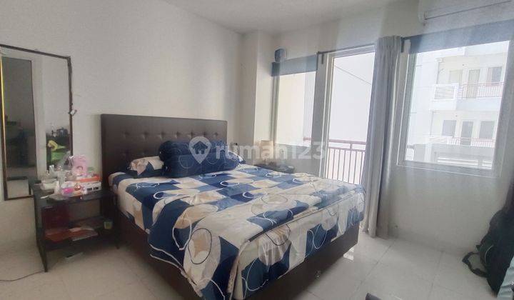 Apartemen 1 kamar furnish view kolam renang dekat exit tol 1