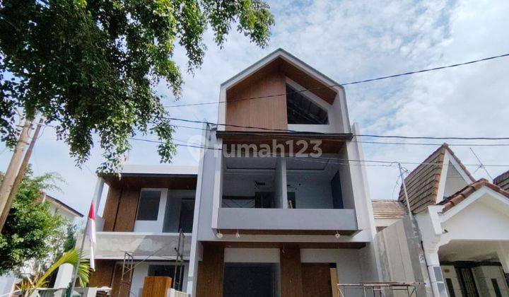 Rumah Scandinavian 2 Lantai Dengan Rooftop, Baru, 8 Menit Dari Exit Tol Dekat Aeon Mall, SHM di Sentul City, Bogor 1