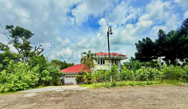 Premium Villa Near Sentul | Mountain View | Private & Quiet