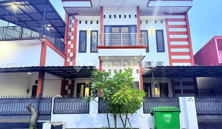 Rumah 2 Lantai di Kawasan Elite Cibinong Luas & Strategis, SHM