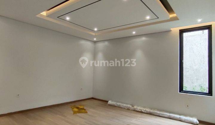 Rumah Baru Type Modern Tropis Depan Green Area Dekat Exit Tol Dilengkapi Dengan Akses Lift, Kolam Renang, Dan Lantai Marmer Di Sentul City Bogor 2