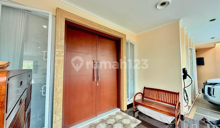 Exclusive 3-Story Furnished House + Rooftop Sentul City 2