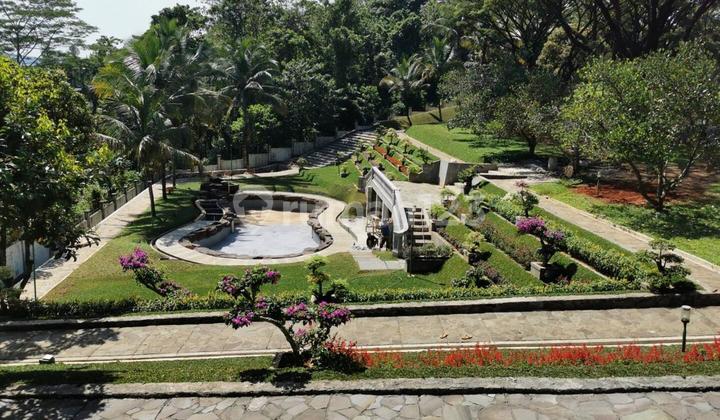 Rumah Mewah Sudah Di Lengkapi Home Theatre Pribadi,kolam Renang Pribadi,kolam Ikan Dan Taman Yang Luas Di Sentul City Bogor. 1