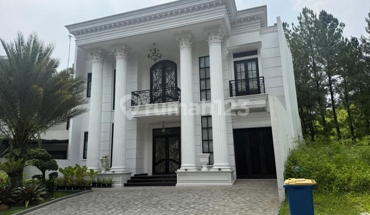 Luxury Home in Sentul City, with Private Swimming Pool & Gym!