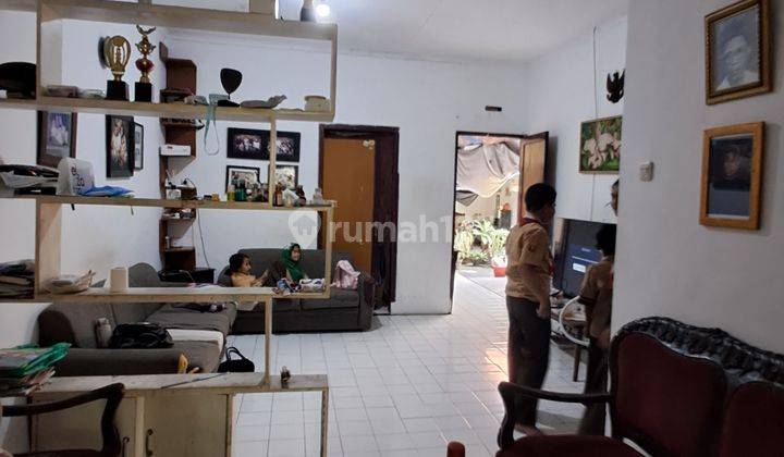 Rumah Kokoh Terawat Di Turangga Buah Batu Jalan Lebar 2