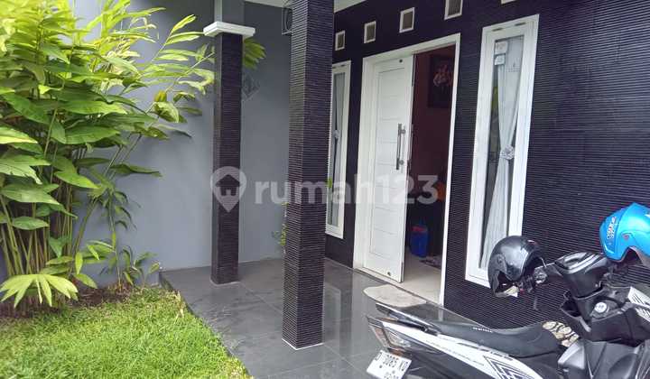 Nice Ready-to-Live House in Kembar Sayap Bkr, Buah Batu