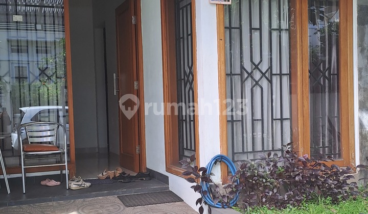 Rumah Bagus 2 Lantai Minimalis di Situ Sari Turangga Buah Batu