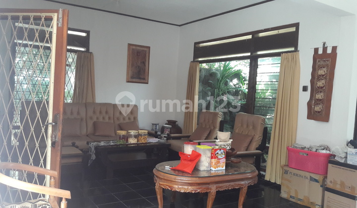 Rumah Posisi Hook Kokoh Terawat di Suryalaya Buah Batu 2