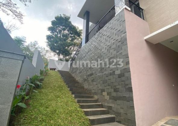 Rumah Mewah Minimalis 1 Lantai Kawasan Sejuk dan Asri Sayap.dago 2