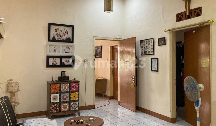 Rumah Klasik Pusat Kota Sayap Riau di Bandung Kota 2