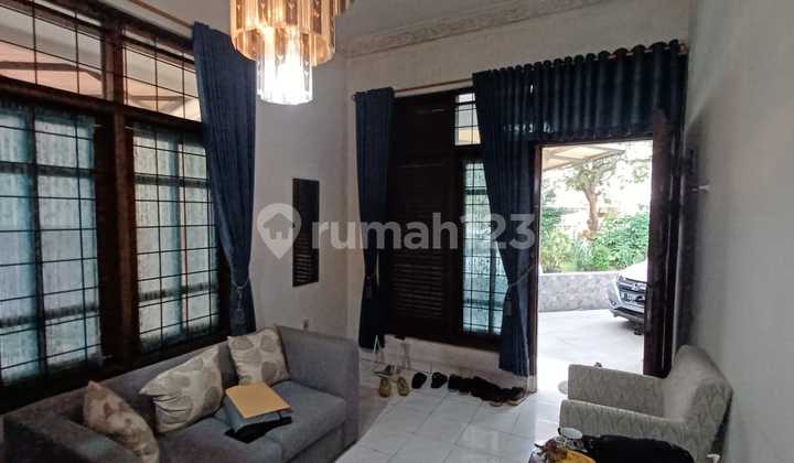 Murah!!.Rumah Bagus 2 Lantai Halaman Luas di Turangga Buah Batu