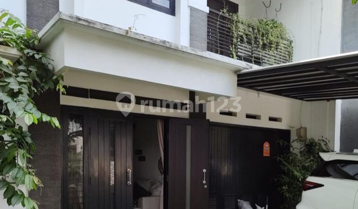 Rumah Bagus Minimalis 2 Lantai di Buah Batu Regency Terusan Buah Batu Rumah Bagus Minimalis 2 Lantai di Buah Batu Regency Terusan Buah Batu