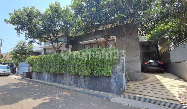 Rumah Bagus Mewah Siap Jalan Lebar Lingkungan Nyaman di Turangga Rumah Bagus Mewah Siap Jalan Lebar Lingkungan Nyaman di Turangga