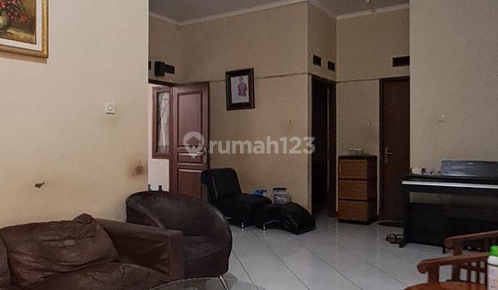 Rumah Bagus di Komp kiara sari buah batu dkt Univ Telkom 2