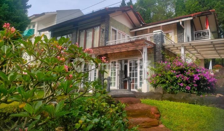 Murah Rumah Vila Bagus 2 Lantai Villa Istana Bunga di Lembang Murah Rumah Vila Bagus 2 Lantai Villa Istana Bunga di Lembang