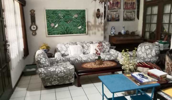 Rumah Bagus Kokoh Kawasan Sejuk dan Asri di Dago 2