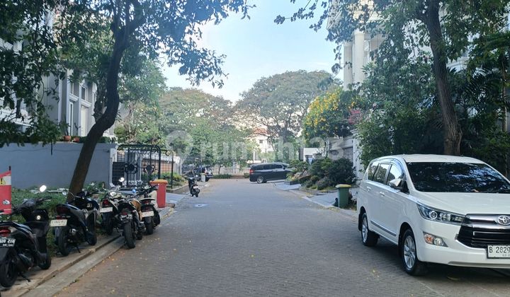 Exclusive Plot in the Luxury Cluster of Pantai Indah Kapuk Exclusive Plot in the Luxury Cluster of Pantai Indah Kapuk