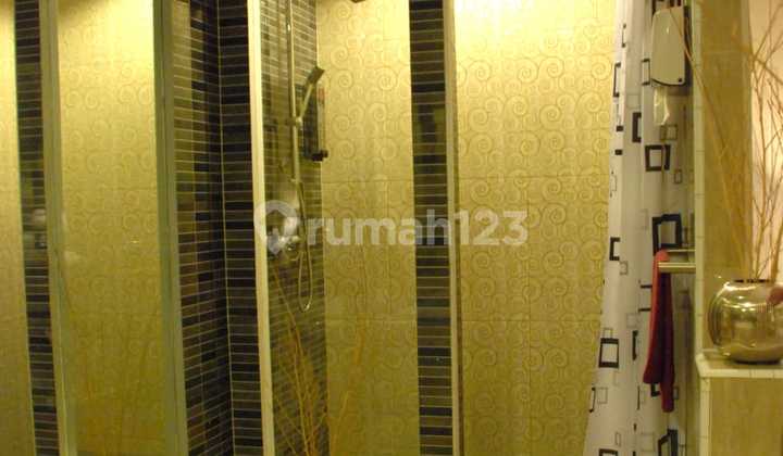 Commercial Area Citra Gran Shop House, Ideal for investors, the shop house will be leased back. 2