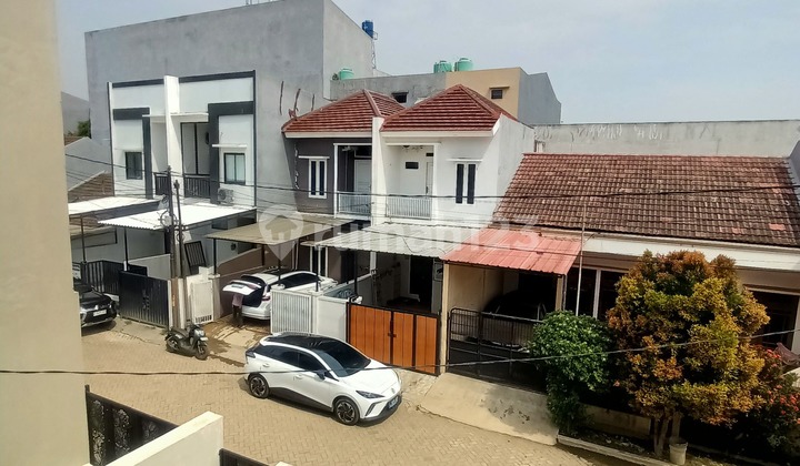 Rumah Mewah 2LT Siap Huni Bisa KPR Harga Nego di Kota Harapan Indah Bekasi 2