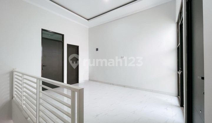 Rumah Cantik 2LT  Bangunan Baru Bisa KPR Harga Terjangkau di Sektor V Pondok Ungu Permai Bekasi 2