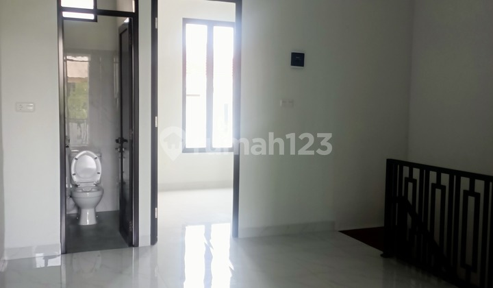 Rumah 2Lt Harga Murah bisa KPR Bangunan Baru di Kota Harapan Indah Bekasi 2