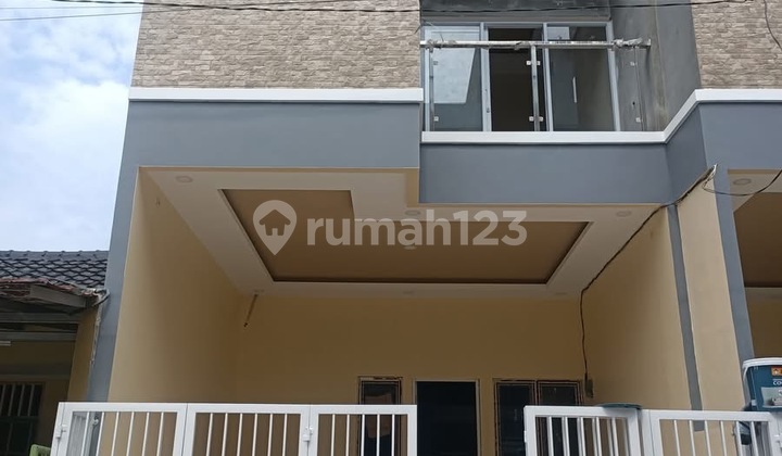 Rumah Mewah Dengan Konsep Glass House 2lt Bisa Kpr Dp Ringan Di Kota Harapan Indah Bekasi 1
