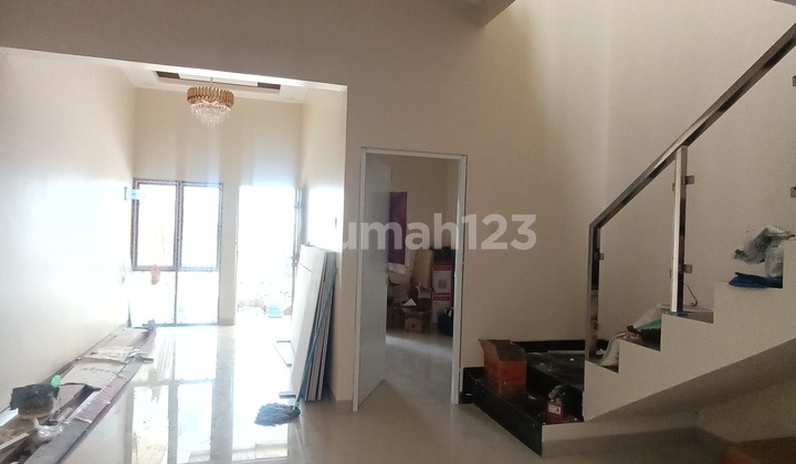 Rumah Siap Huni Bangunan Baru 2Lt Bisa KPR Harga Nego Bisa KPR di Kota Harapan Indah Bekasi 2