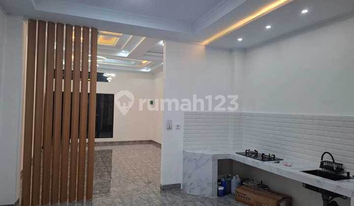 Spacious House, Eligible for KPR with Low Down Payment, Prime Location in Taman Harapan Baru, Kota Harapan Indah, Bekasi. 2