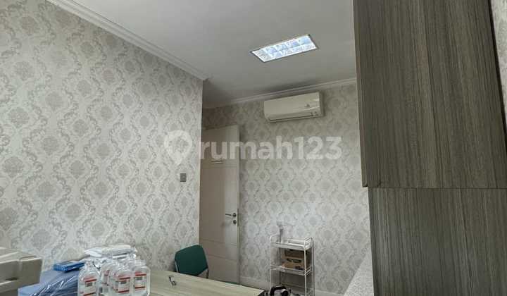 Bisa Jual / Sewa Ruko Plaza 5 Pondok Indah Ruko di Radio Dalam 85.0 m² Semi Furnished SHM