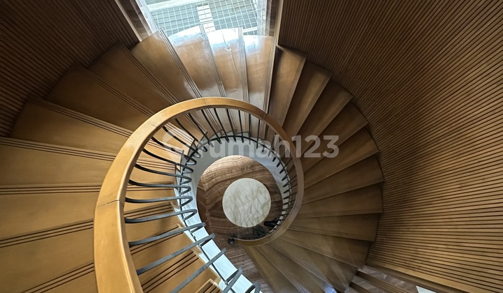 Pondok Indah Siap Huni Modern Tropical Ornamen Kayu & Asri Teduh 2