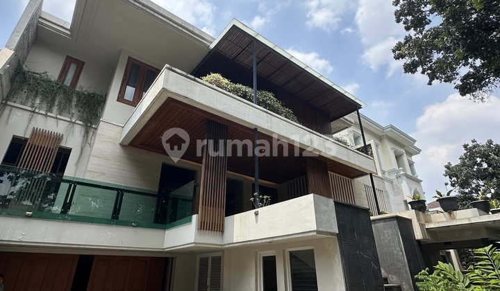 Pondok Indah Ready-to-Occupy Modern Tropical Wood Ornaments & Serene Shade Pondok Indah Ready-to-Occupy Modern Tropical Wood Ornaments & Serene Shade