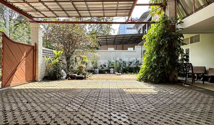 Rumah bisa Utk Hunian atau Usaha Akses Strategis & Lokasi Premium di Keb Baru Rumah SHM di Melawai Plaza Melawai, Jl. Melawai Raya No.166, Melawai, Kebayoran Baru, Kota Jakarta Selatan, Dki Jakarta, Indonesia, 12160, Wijaya