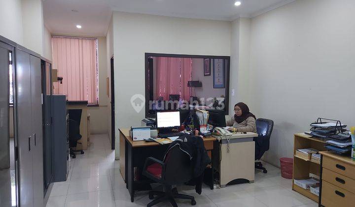 Ruko Strategis di Wisma Haroen, Jalan Pasar Minggu, Pancoran