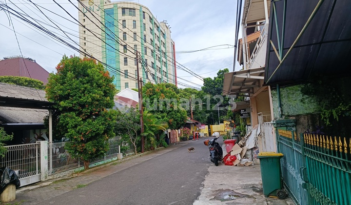 House, 2 Floors, Freehold Certificate, Boarding House Near State University, Near Transjakarta 2