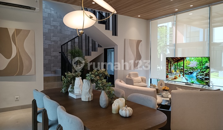 Greenlake Ciputra Rumah Bagus Furnished Lidah Kulon, Surabaya 2