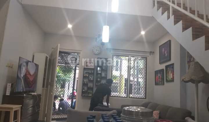 Nice 2-Story Unfurnished House SHM Cibubur, Bekasi Nice 2-Story Unfurnished House SHM Cibubur, Bekasi