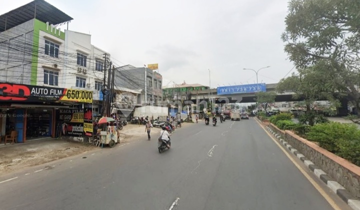Strategic, Bustling Shop House on Teuku Umar Main Road, Telaga Asih, Cibitung, West Cikarang, Bekasi. 2