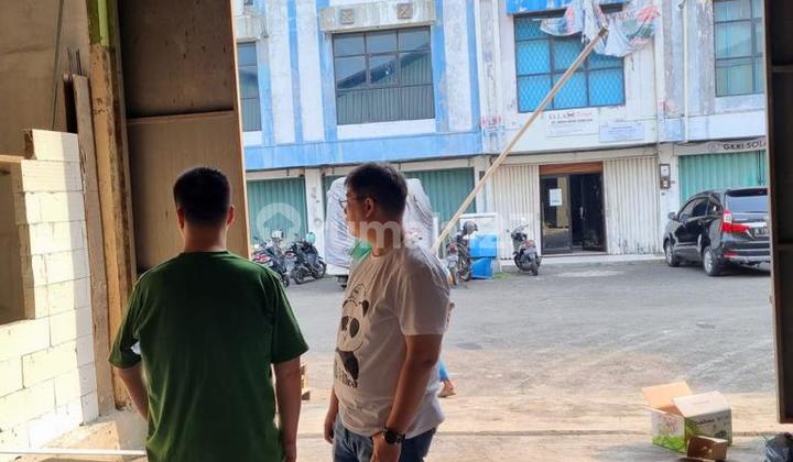 Warehouse in Ujung Menteng, Cakung, East Jakarta, HGB (Building Use Rights)