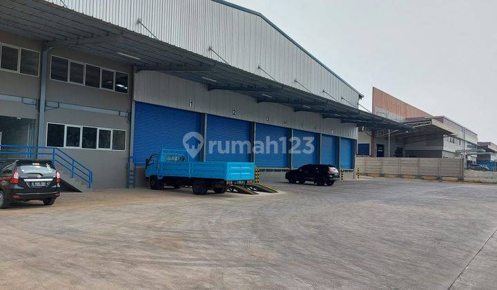 Gudang di MM2100, cibitung 9600 m HGB Baru, siap pakai, loading dock ready 1