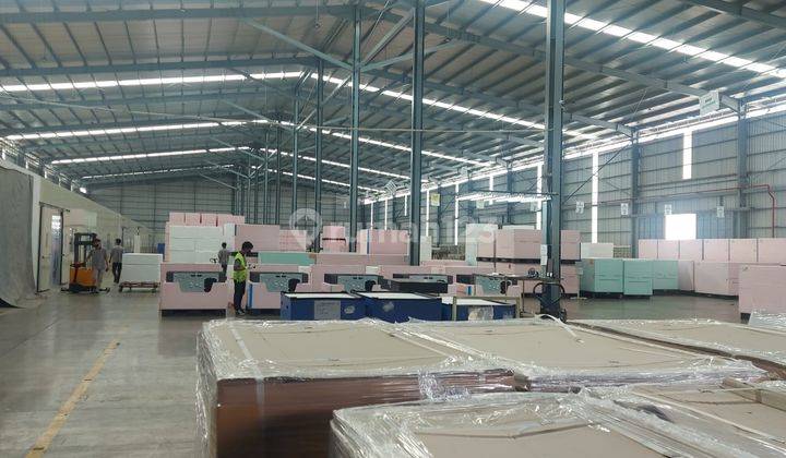 Gudang di MM2100, cibitung 9600 m HGB Baru, siap pakai, loading dock ready 12