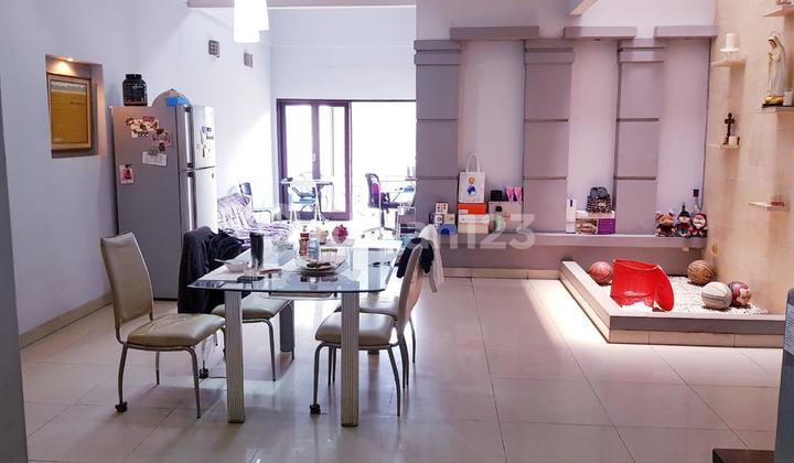 Rumah Bagus 3 Lantai, SHM, Siap Huni, Asri, Jual Cepat, Timur, Minimalis, Bbs Banjir Rumah Bagus 3 Lantai, SHM, Siap Huni, Asri, Jual Cepat, Timur, Minimalis, Bbs Banjir