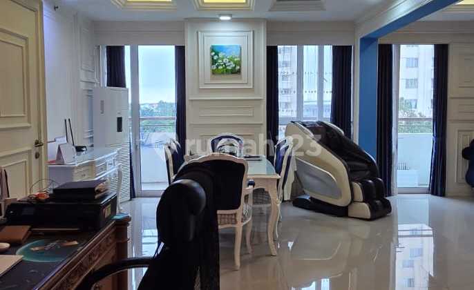 Apt Paladian Park Sewa Jual, Two Unit Jadi 1, 4+1 KT, Nyaman, Tenang, Min Sewa 2Thn, Bagus, Siap Huni