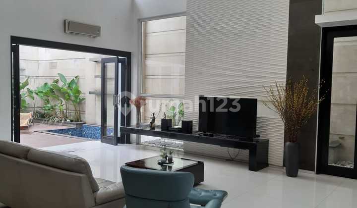 Nice House, SHM, BGM, Ready to Live In, Flood-Free, Near School, Nice, Modern